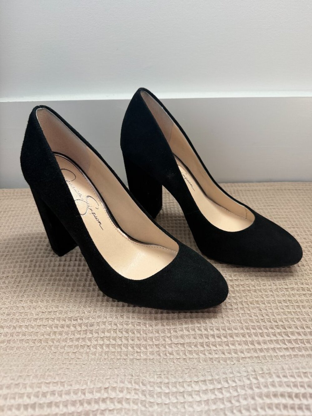 Jessica Simpson Black Suede Pointed Toe Pumps Size 7